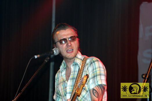 Alpha Boy School (D) 3. Ironbar Festival, Gewerkschaftsbund Haus Erfurt 30. April 2005 (7).jpg